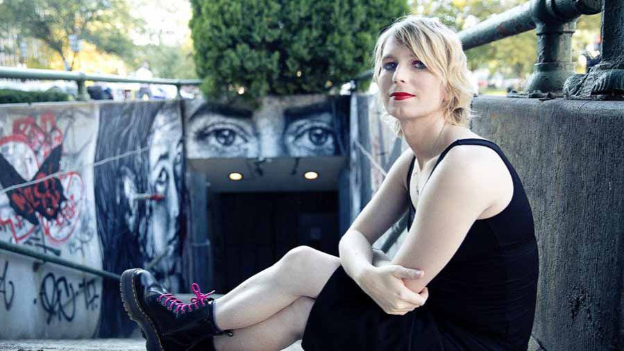 XY Chelsea Following the shock commutation of her sentence, whistleblower and trans woman Chelsea Manning prepares to leave an all-male military prison in Kansas...